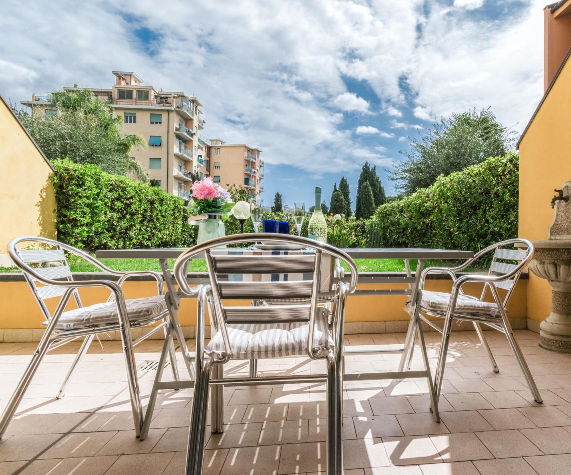Elegante Appartamento Con Piscina - Wi-Fi & Box Privato Сан Ремо Екстериор снимка