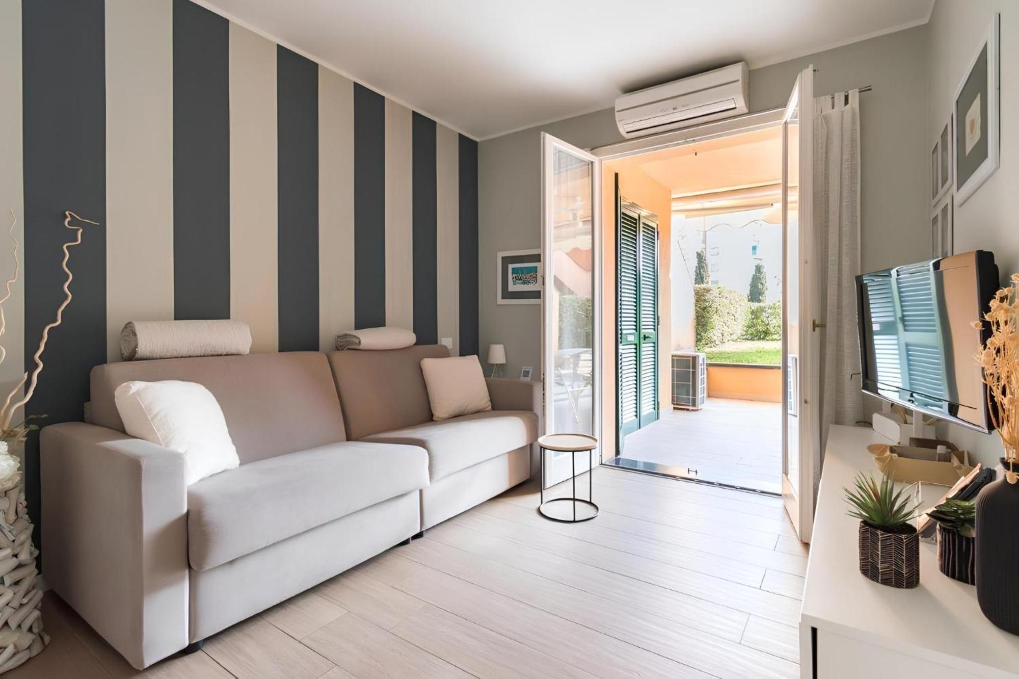 Elegante Appartamento Con Piscina - Wi-Fi & Box Privato Сан Ремо Екстериор снимка